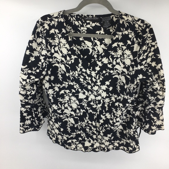 Carlie’s Court V Neck Peasant Top - Picture 1 of 6